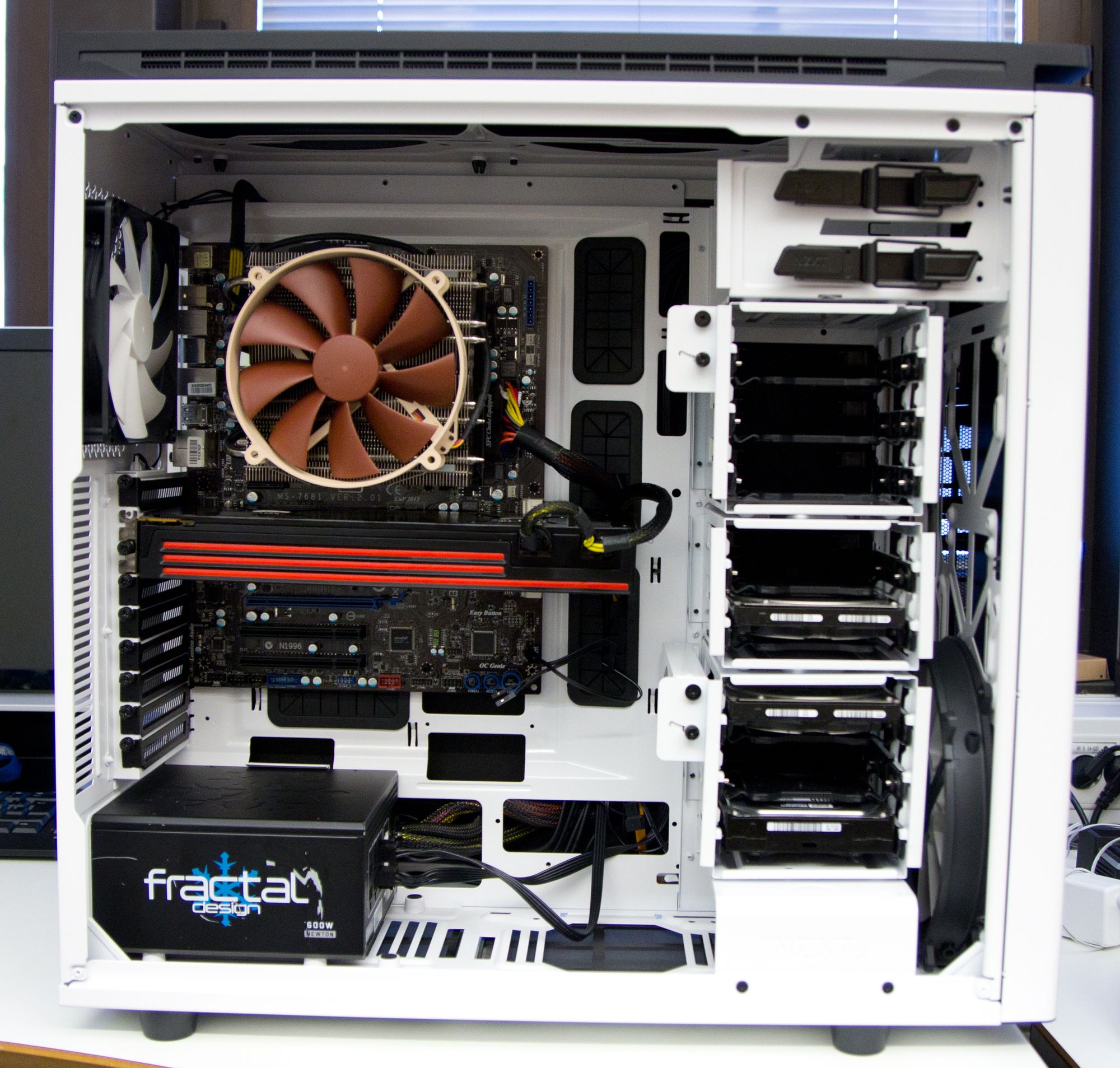 TEST: NZXT H630 - Installasjon - Tek.no