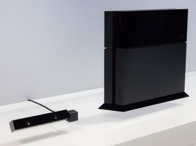 PlayStation 4 Eye har to sensitive vidvinkelkameraer som fanger opp spillerens bevegelser. (Foto: Foto: Barone Firenze/Shutterstock.com)
