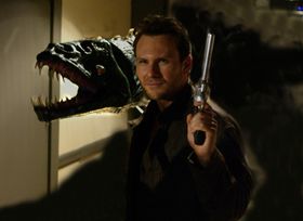 Christian Slater dukka opp i Alone in the Dark.