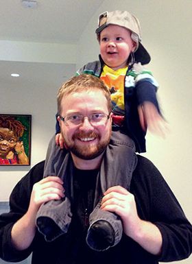 Joel og pappa Ryan Green (Kilde: http://thatdragoncancer.com/).
