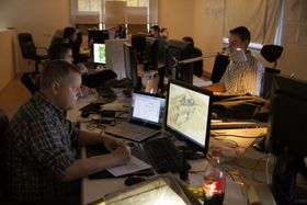 Utviklere i arbeid (bilde fra Warhorse-bloggen).
