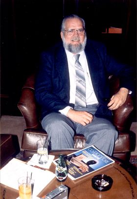 Jay Miner, kjent som Amiga-plattformens far. Bilde: Michael C. Battilana og Cloanto Italia srl, tatt i 1990 (Wikipedia).