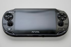 PS Vita i all si prakt. (Foto: Øystein Furevik/Gamer.no)
