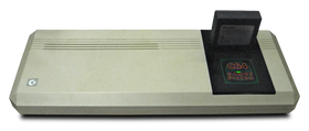 Commodore 64 Games System ble ingen slager, for å si det mildt. (Foto: Wikipedia Commons)