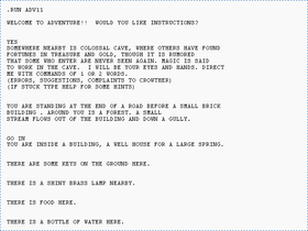 Utskrift av den første «skjermen» av Colossal Cave Adventure spilt på PDP-10 (bilde: Wikipedia).