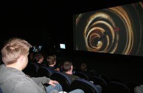 Publikum fikk se Kratos i sitt rette element. - Nei, ikke i limbo, men på kinolerretet. (Foto: Thomas Owren/Gamer.no)