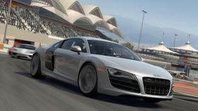 Audi ristet for alvor av seg gubbestempelet med R8.