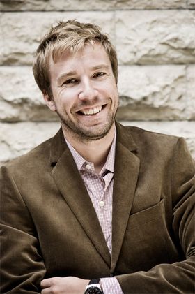 Robert Bäckström, produsent hos Fatshark.