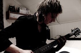 Kan ikkje spele rock i fargar. Går ikkje an.