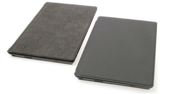De nye tastaturdekslene er ikke filtkledde på undersiden, slik som de gamle (til venstre).