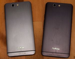 Ser du forskjellen? PadFone Infinity til venstre, og PadFone A86 til høyre.