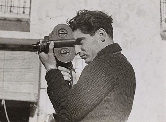 Bilde av Robert Capa fra den spanske borgerkrigen i 1937.