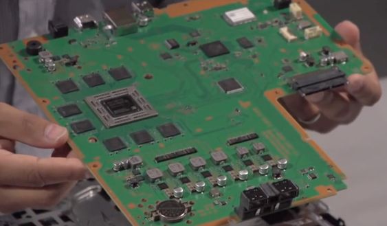 Playstation 4 sitt hovedkort.