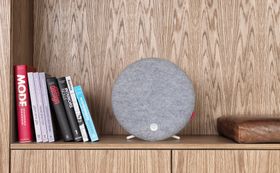 Libratone Loop har en spesiell design og svært god lyd.