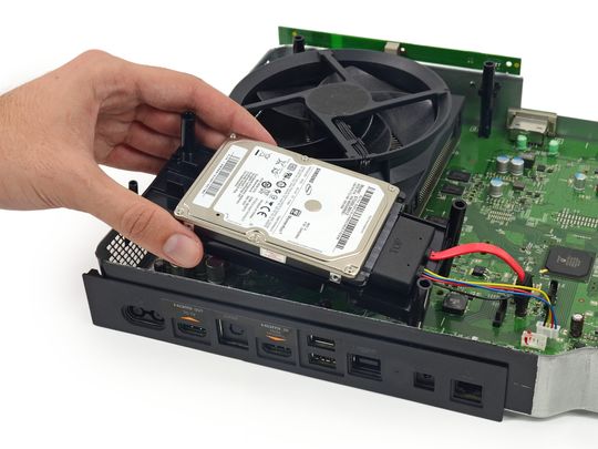 Microsoft bruker en vanlig 2,5-tommers harddisk fra Samsung.