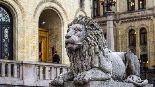 Til tross for kritikk fra IT-bransjen ble endringene i åndsverkloven vedtatt av Stortinget.