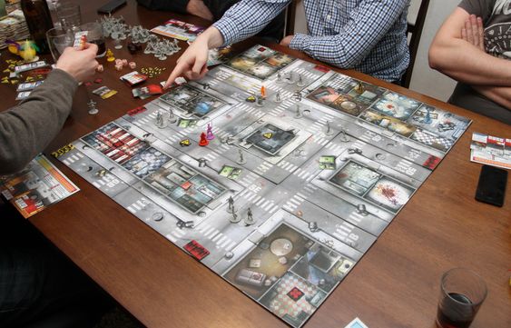 Folkefinansiering har vært med å gjøre det lettere å lage brettspill. Her: Zombicide (foto: Mats Lindh).
