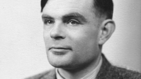 Mannen bak Turingtesten, Alan Turing.