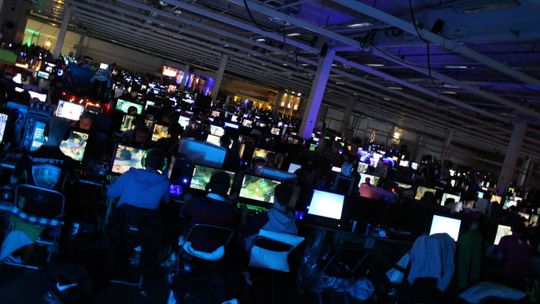Blant de rundt 25 000 spillinteresserte innom DreamHack Winter 2013 er det mange som vet hvem Rekkles er.