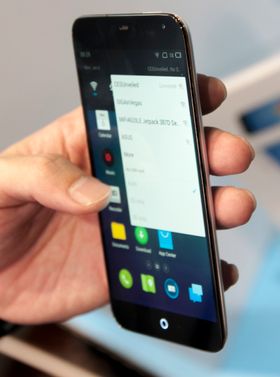 Ved å trykke på Wi-Fi-ikonet får du anledning til å velge nettverk.