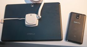 Galaxy TabPRO 12.2 ved siden av Galaxy Note 3.