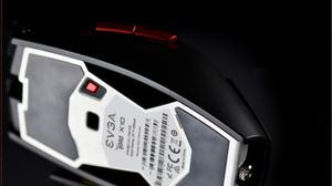 Undersiden av TORQ X10 Carbon er i metall.