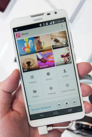 Vi er vant med sporadiske tregheter på mange av Huaweis produkter, og musikkspilleren har pleid å være en av verstingene. På Ascend Mate 2 klarte vi ikke å fremprovosere noen pauser.