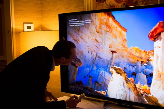 For å klare å se de individuelle pikslene i 4K-innhold må du veldig tett på skjermen.