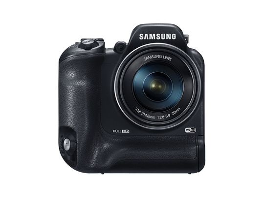 Samsung WB2200F SMART Camera har noe så oppsiktsvekkende som dobbeltgrep!