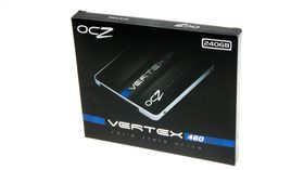 OCZ Vertex 460: Produkteske. Den nye logoen rakk de ikke å få med.
