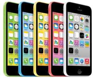 Wall Street Journal hevder at Apple vil lansere to nye iPhone-modeller i år, men at ingen av dem vil være bygget i plast. iPhone 5C vil utgå, om disse ryktene stemmer.