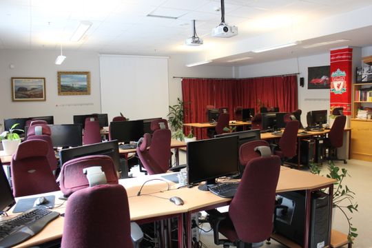 IKT-klasserommet på Nannestad videregående skole.