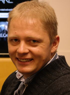 Kristian Bruarøy er sjef i TV 2 sumo. Nå vil han gi alle nye kunder gratis bruk i én måned - det vil si så lenge OL varer og vel så det.