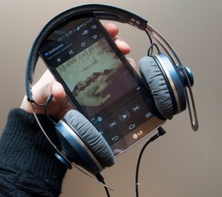 G Flex kan spille tapsfrie musikkfiler i inntil 24 bits oppløsning. Paret med et virkelig godt sett hodetelefoner, for eksempel Sennheisers Momentum-serie, gir dette meget god lyd.
