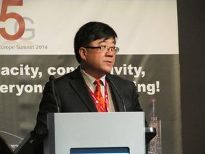 Mer enn 1000 selskap og organisasjoner er med i 5G PPP. Sammen skal de utvikle teknologi som gir 5G-nett i 2020, sier Dr. Wen Tong.