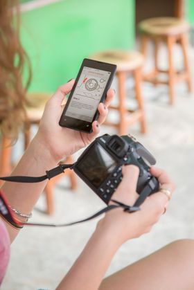 EOS Bedre Bilder-applikasjonen jobber i tandem med EOS 1200D, og forklarer hvordan de forskjellige funksjonene fungerer.