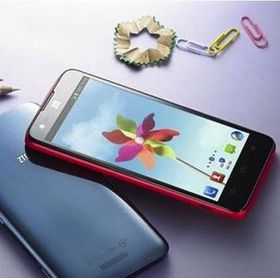 ZTE Geek, her med versjonsnummer U998S, altså utgaven med Tegra 4-brikke. Får vi se enda en ny utgave med Tizen på MWC?