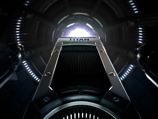 I motsetning til hva noen ryktemakere trodde får GeForce GTX Titan Black det samme sølvfargede skallet som før, men innmaten – og fargen på kjøleribbene – blir annerledes.