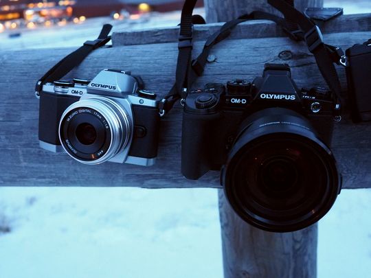 E-M10 og storebror E-M1.