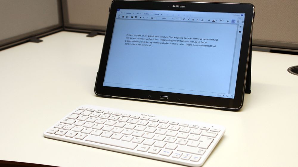 Galaxy Note Pro 12.2 er et stort nettbrett. Bruker du det sammen med et tastatur får du en PC-liknende opplevelse.