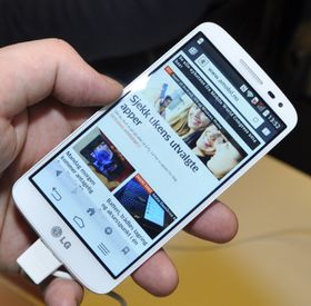 Til tross for navnet er ikke dette noen liten telefon. LG mener det må være såpass for å få full utnyttelse av 4G-tilkoblingen.