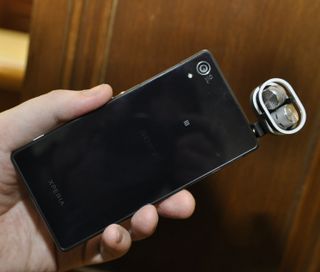 Stereomikrofoner kan kjøpes som tilbehør. Dette skal gjøre Xperia Z2 til en super lydopptaker, og gi svært god lyd under videoopptak.