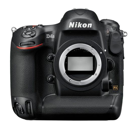 Nikon D4s er en stor kar.