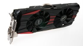 Asus Radeon R9 290 DirectCU II OC har ikke CrossFireX-kontakter, da dette kjøres direkte via PCIe-sporet.
