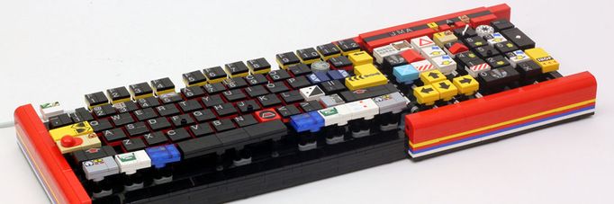 Sjekk dette LEGO-keyboardet