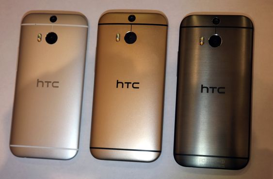 HTC One M8 kommer i tre farger.