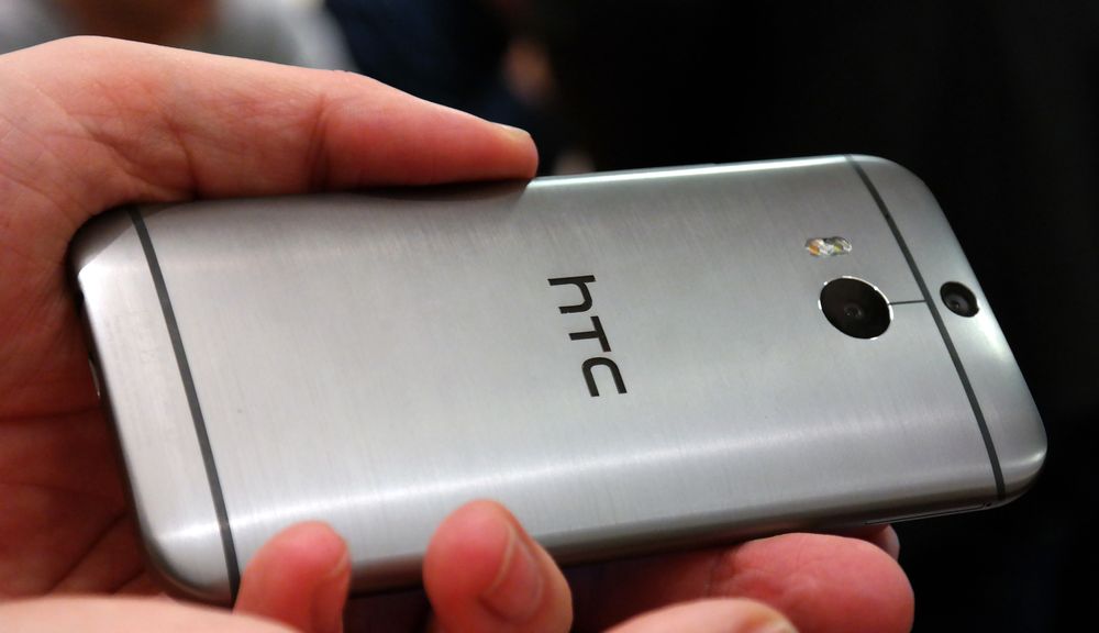 HTC One M8 har en suveren finish.