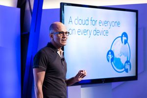 Microsofts toppsjef Satya Nadella annonserer Office for iPad på en pressekonferanse i San Francisco 27. mars 2014.