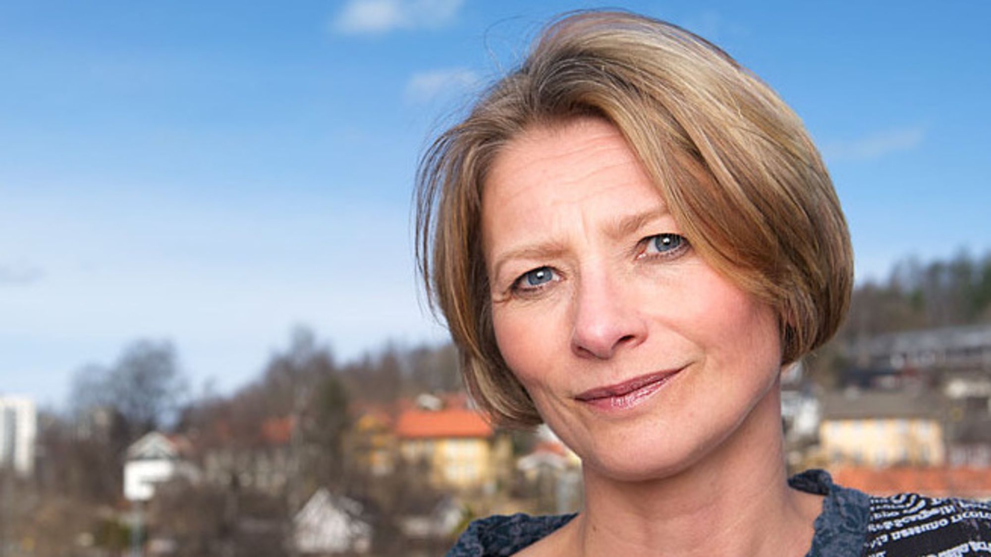 Forbrukerombud Gry Nergård vil ha alle mobiltilbydere på linje når det gjelder markedsføring av hastigheter og håper å slippe å svinge pisken for å få trollene ut i solen.