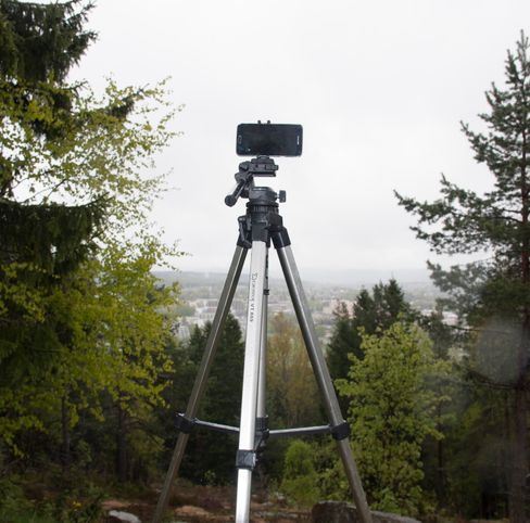 Vi fotograferte både håndholdt og fra stativ.
